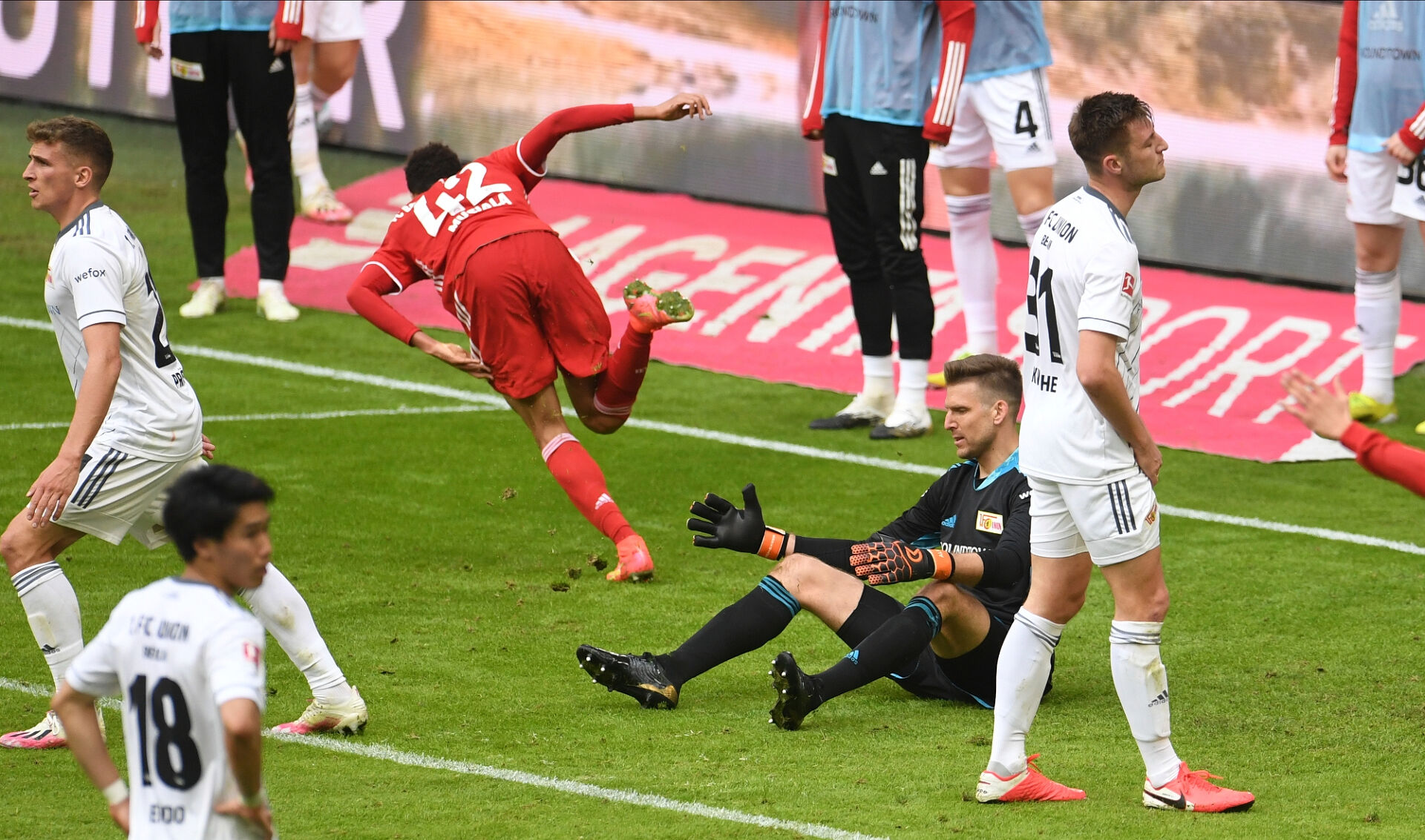 Байерн Мюнхен загуби точки у дома и РБ Лайпциг се възползва (ВИДЕО)