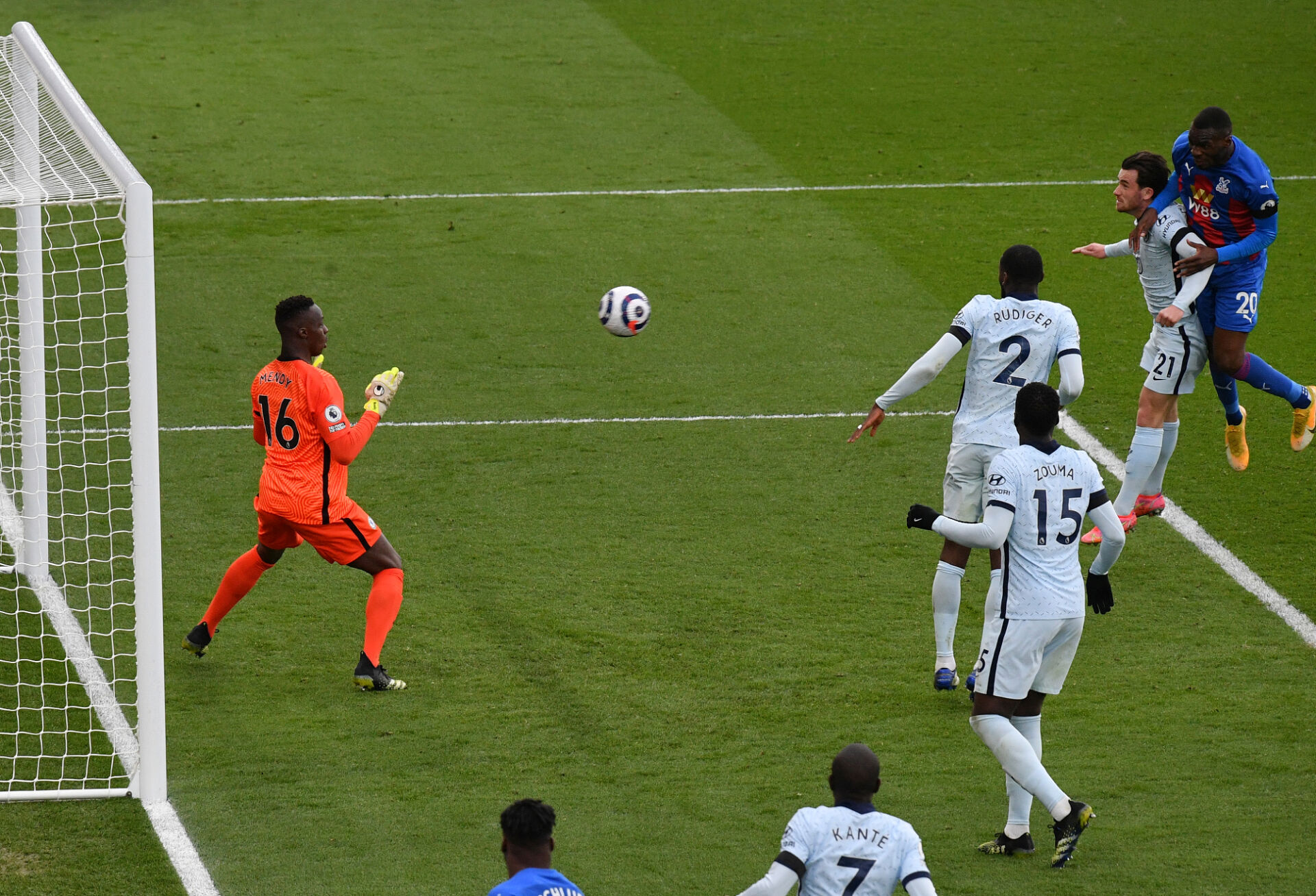 Безкомпромисен Челси победи Кристъл Палас и влезе в топ 4 (ВИДЕО)