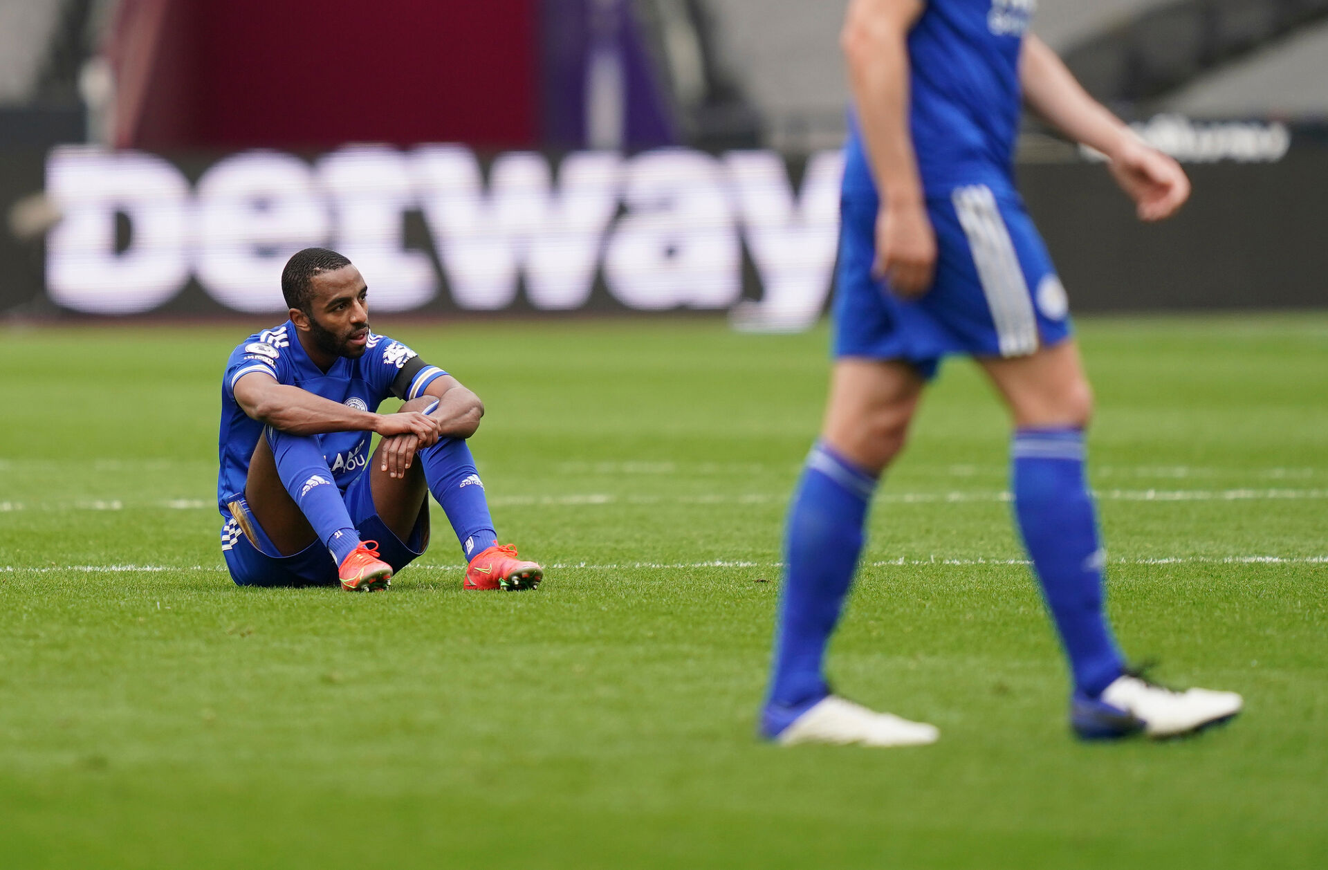 Уест Хем си поигра с огъня при аванс от 3:0, но срази Лестър (ВИДЕО)