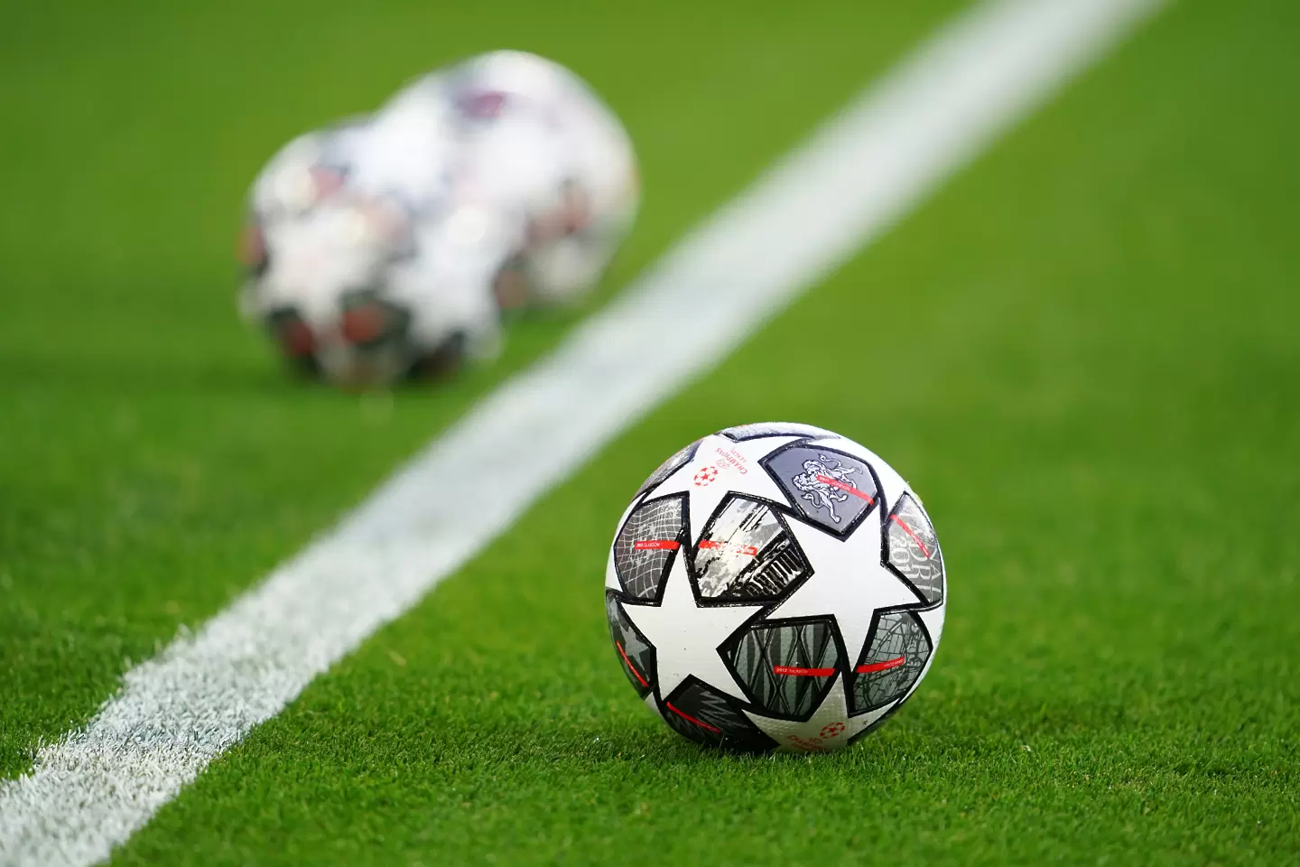 Гъската, която снася златните яйца на УЕФА вече я няма