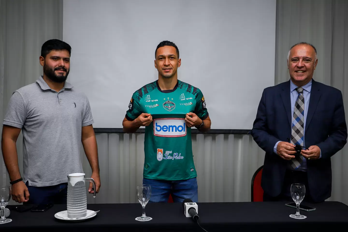 https://www.facebook.com/ManausFutebolClube