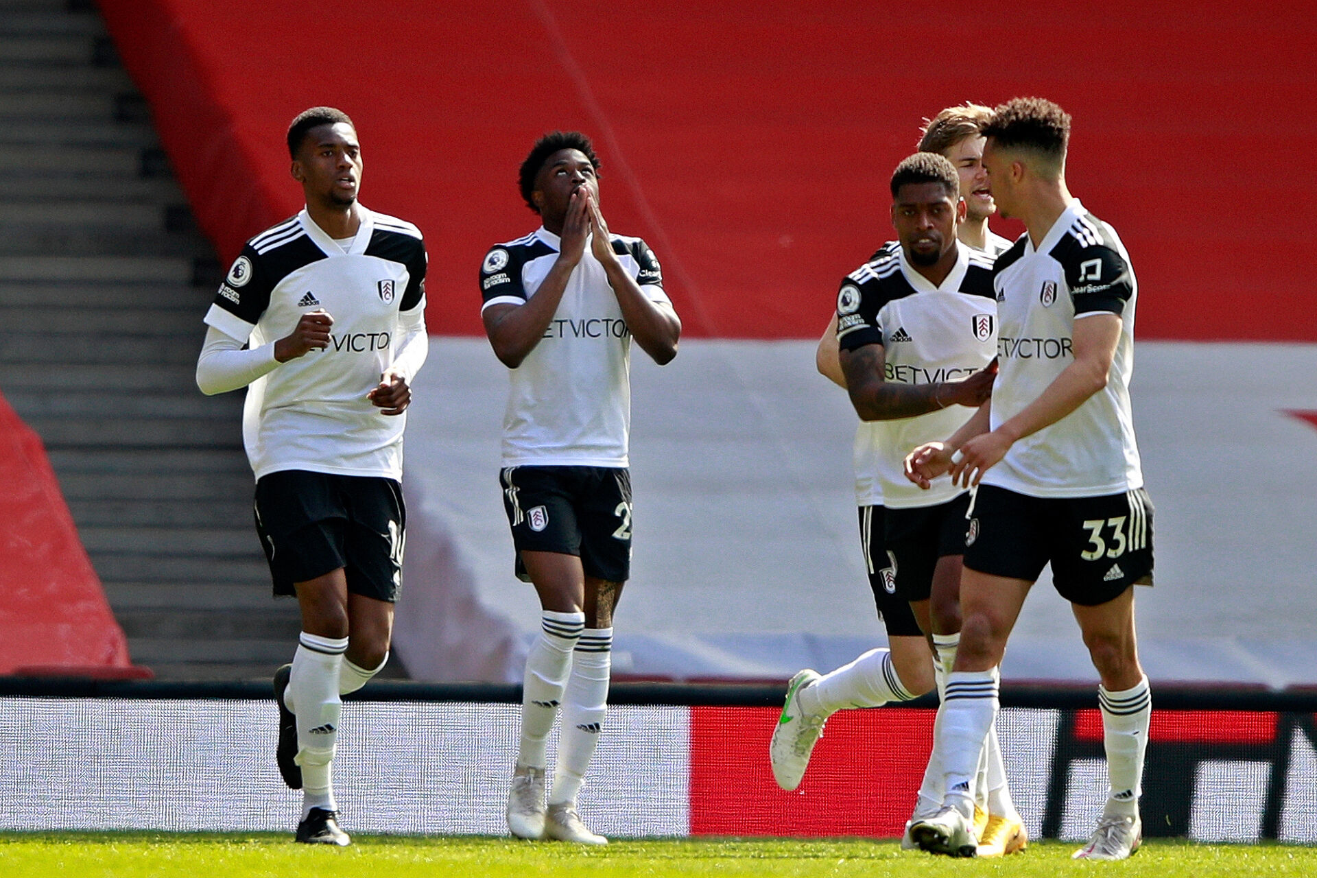 Арсенал не загуби срещу Фулъм въпреки ВАР в пълния си ''блясък'' (ВИДЕО)