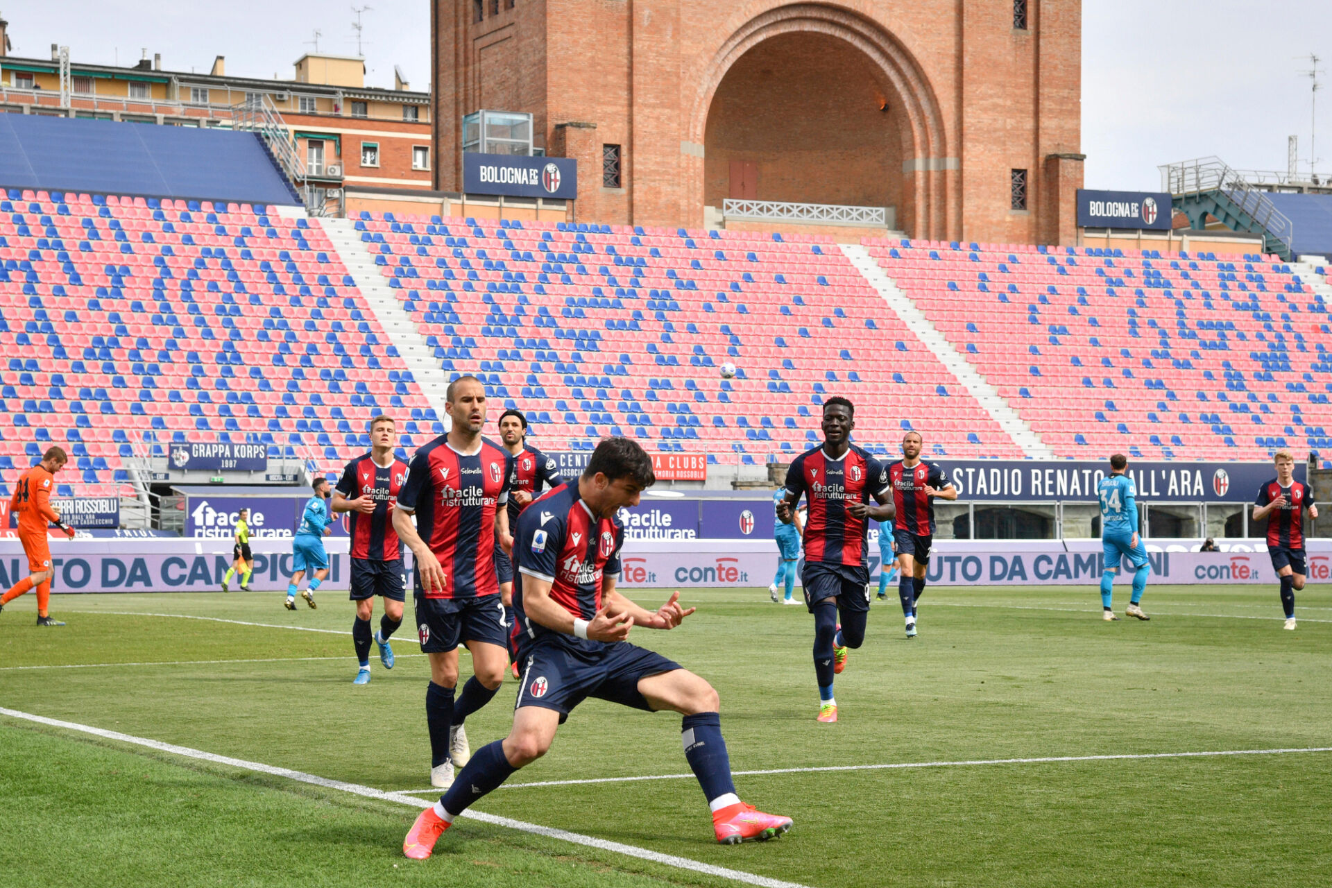 Болоня разби Специя на Гълъбинов, за пореден мач Антов поигра