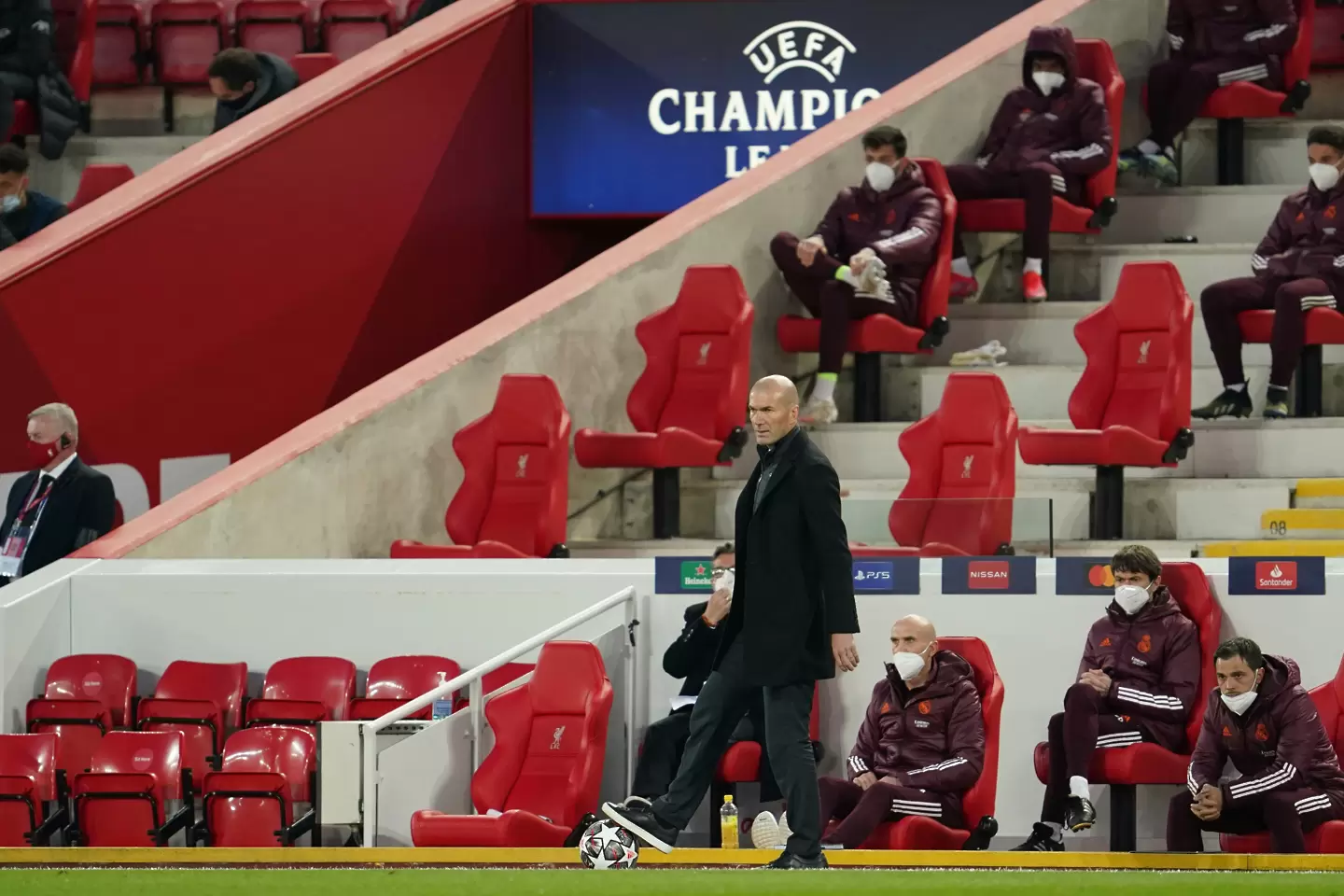 Зидан: Имаме право да играем в Шампионска лига, дебатът е абсурден