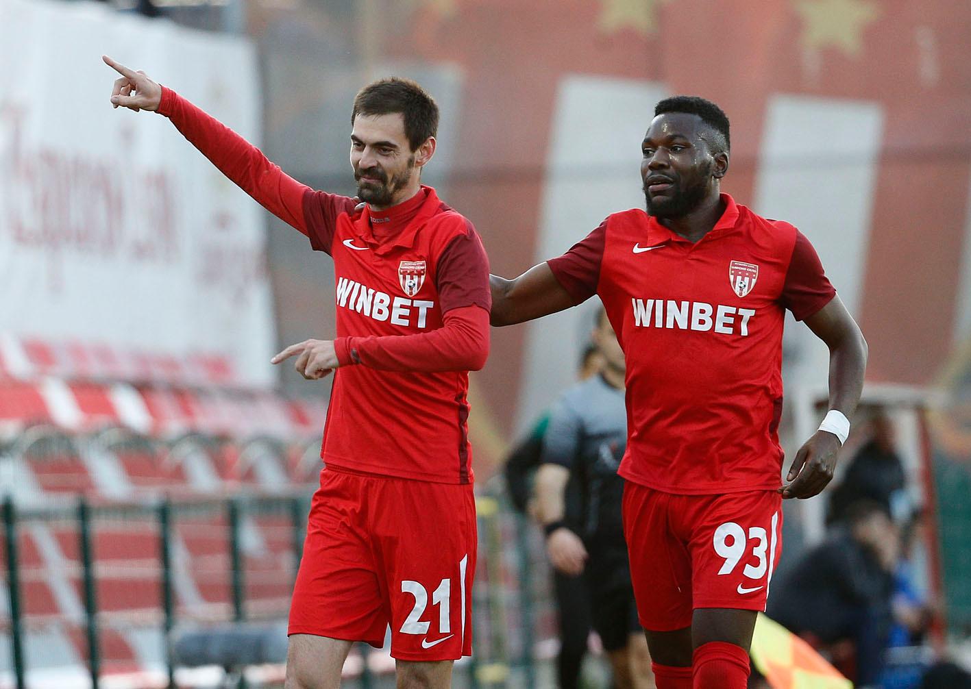 Антон Узунов