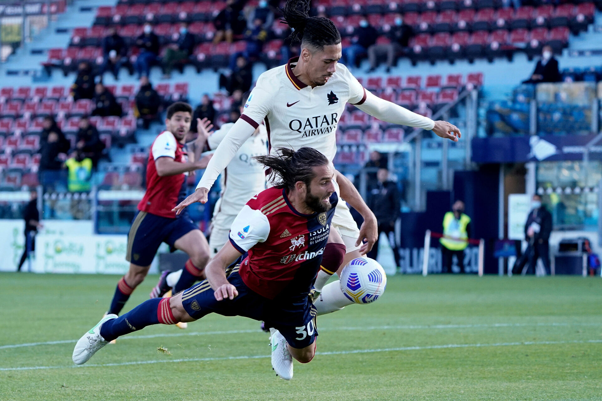 Каляри прекърши Рома и напусна зоната на изпадащите