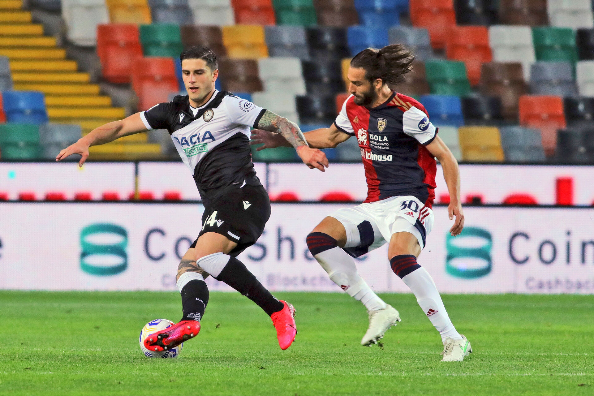 Каляри прекърши Рома и напусна зоната на изпадащите