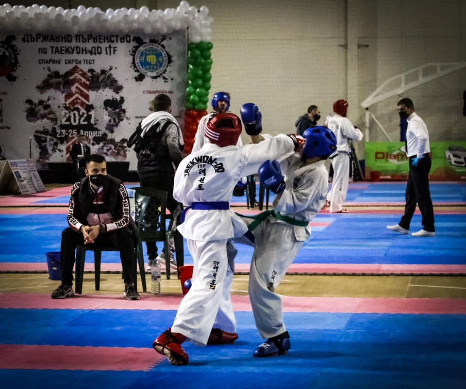 Оспорвани срещи в първия ден на ДП по таекуондо