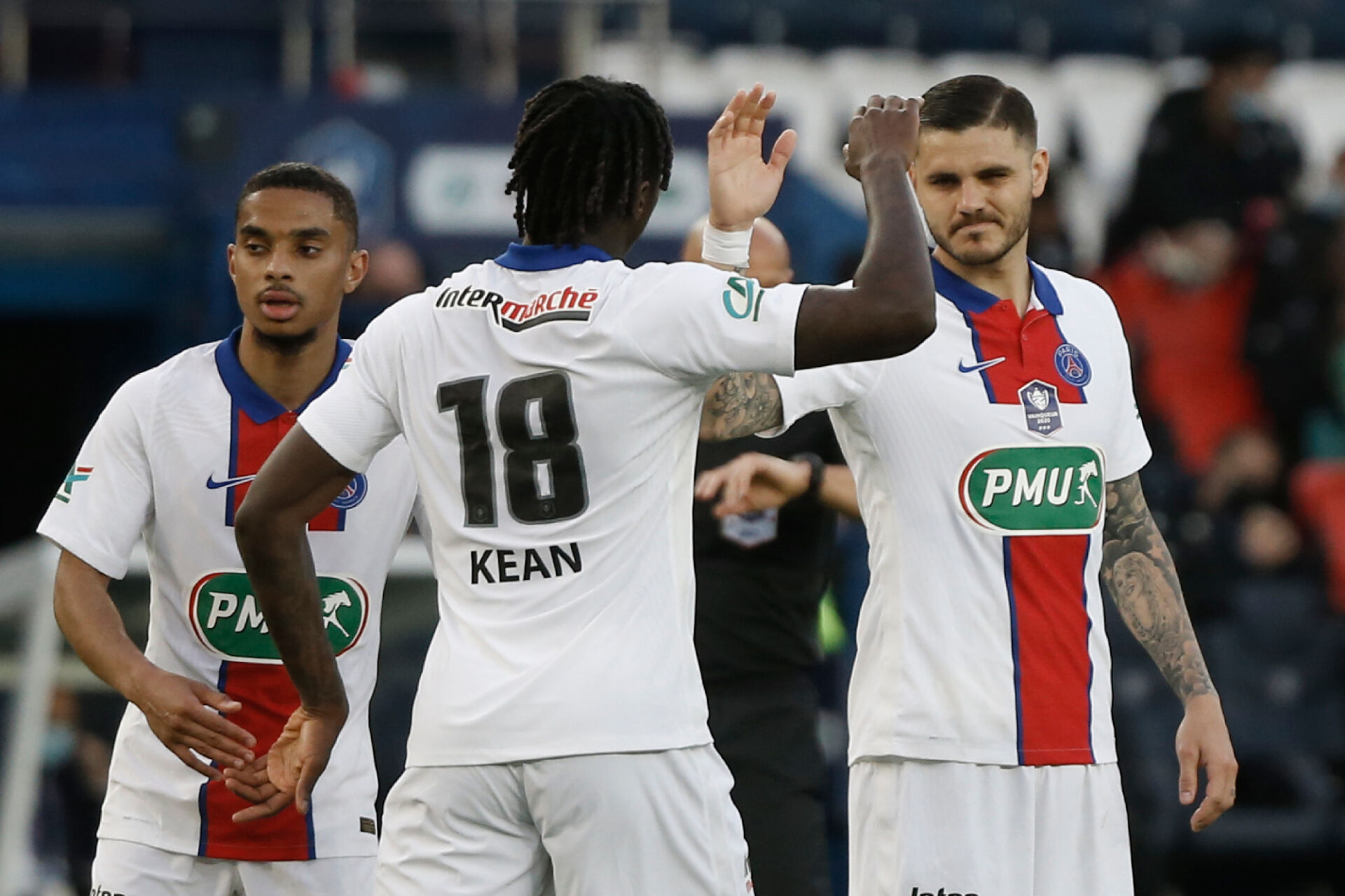 ПСЖ разгроми Анже, Мауро Икарди с хеттрик