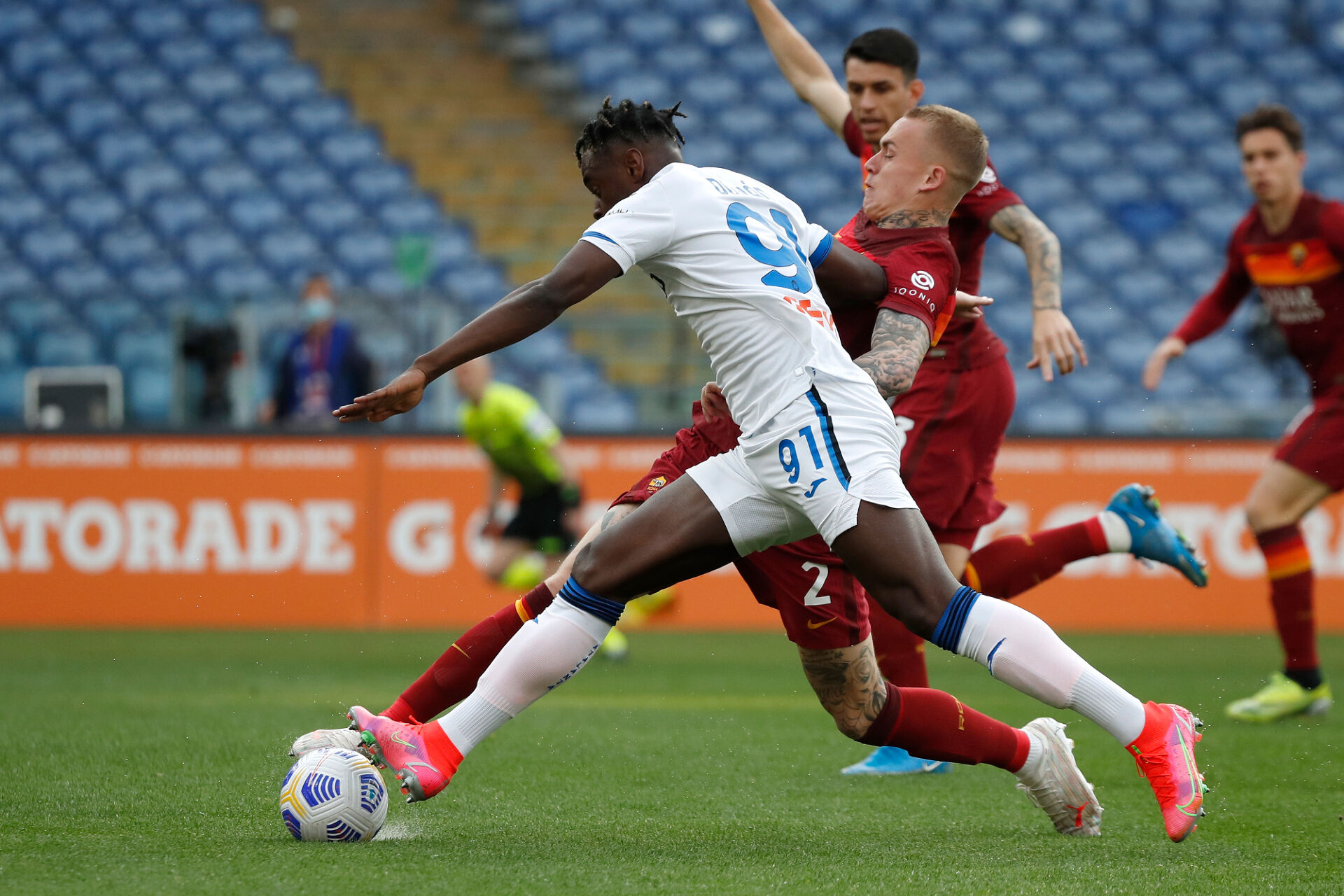 Рома оцеля срещу Аталанта и взе точка