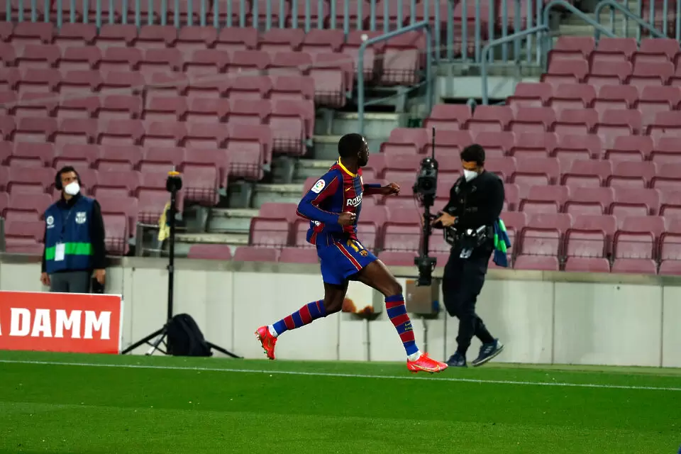 Ювентус се оглежда в Дембеле