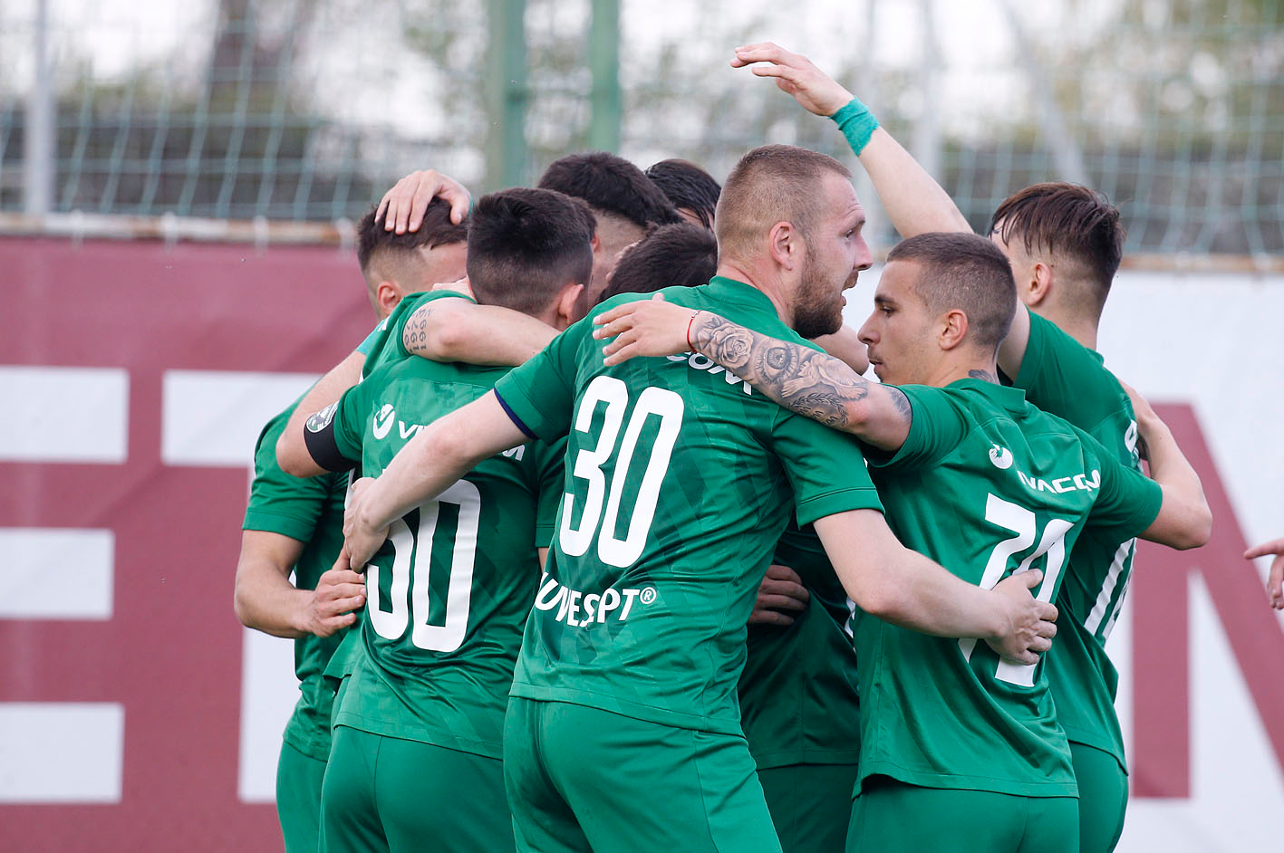 Септември Сф отмъкна победата срещу Лудогорец II и се насочи към третото място