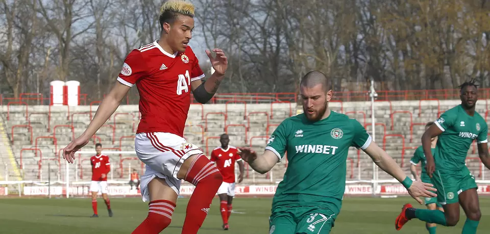 Антон Узунов