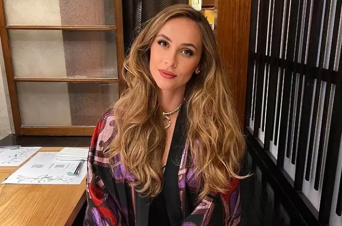 instagram.com/reina_dolores