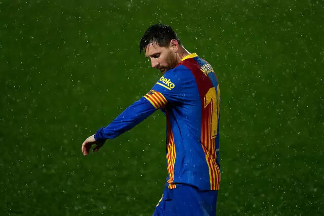 ПСЖ с оферта за тригодишен договор към Лео Меси