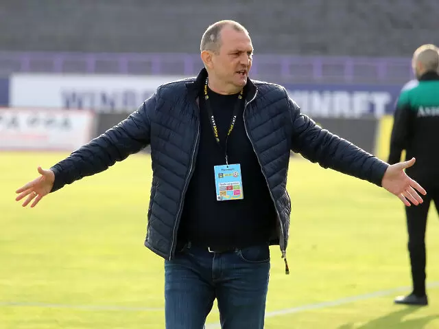 Загорчич включи Костадин Велков в групата на Славия за мача с Ботев Враца