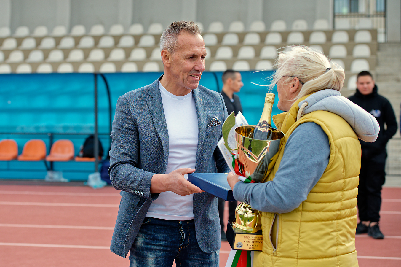 Фенове на Левски играха благотворително за паметник на Апостола в Хисаря
