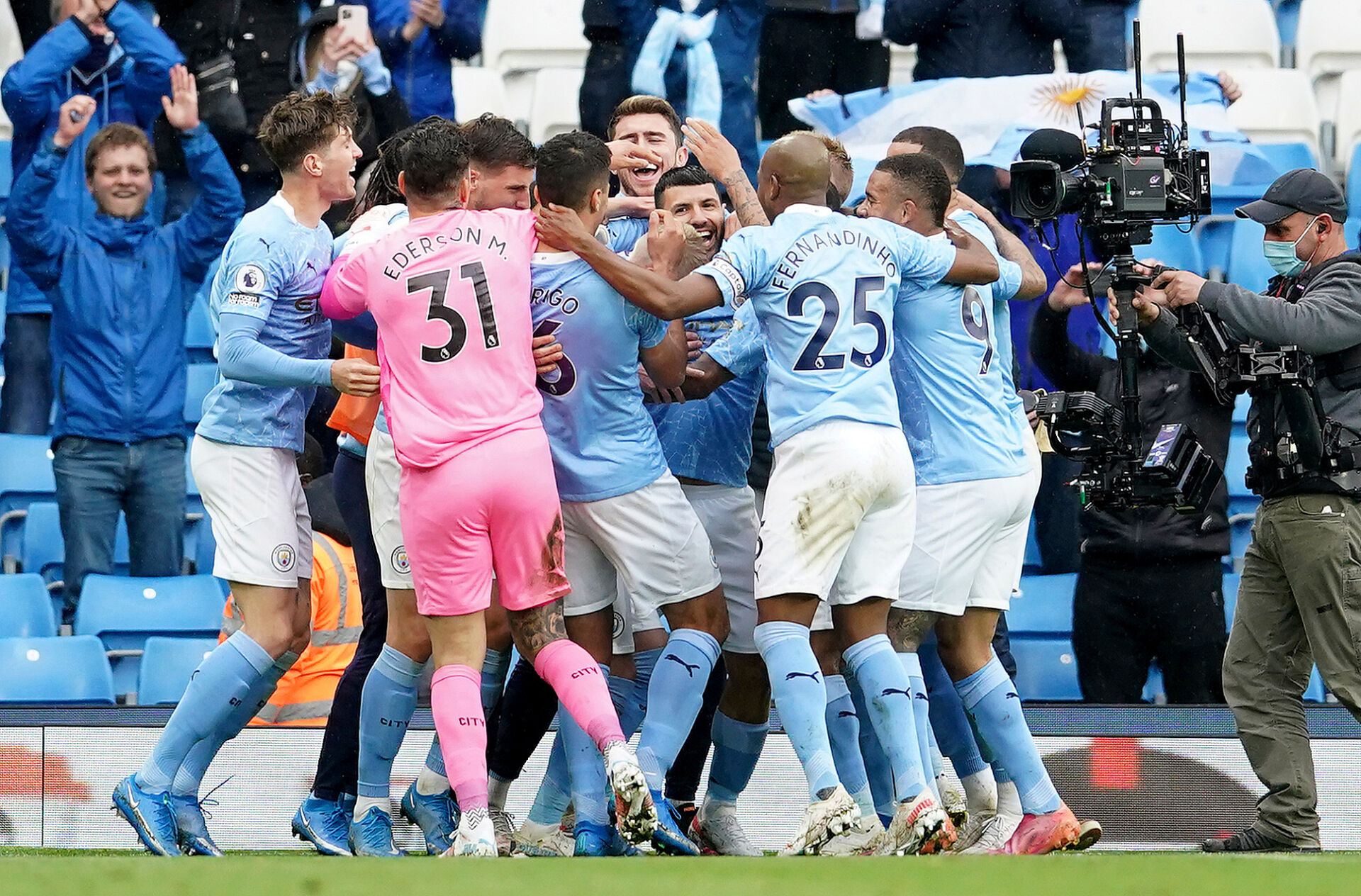 Манчестър Сити с шампионски разгром срещу Евертън (ВИДЕО)