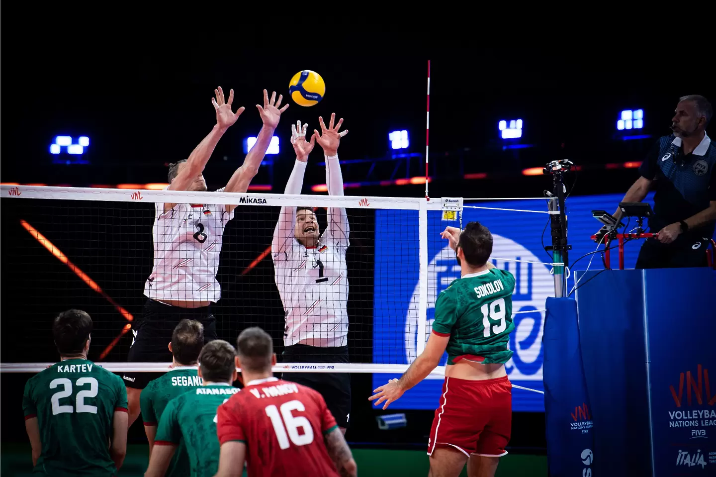 volleyballworld.com