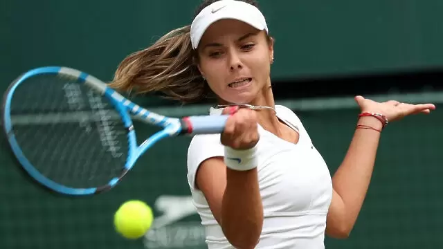 Вики Томова ще играе в основната схема в Нотингам