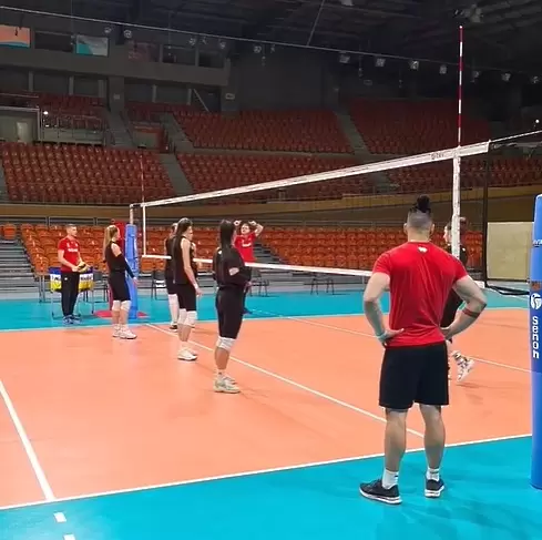 Волейболистките с първа тренировка в Пловдив (ВИДЕО)