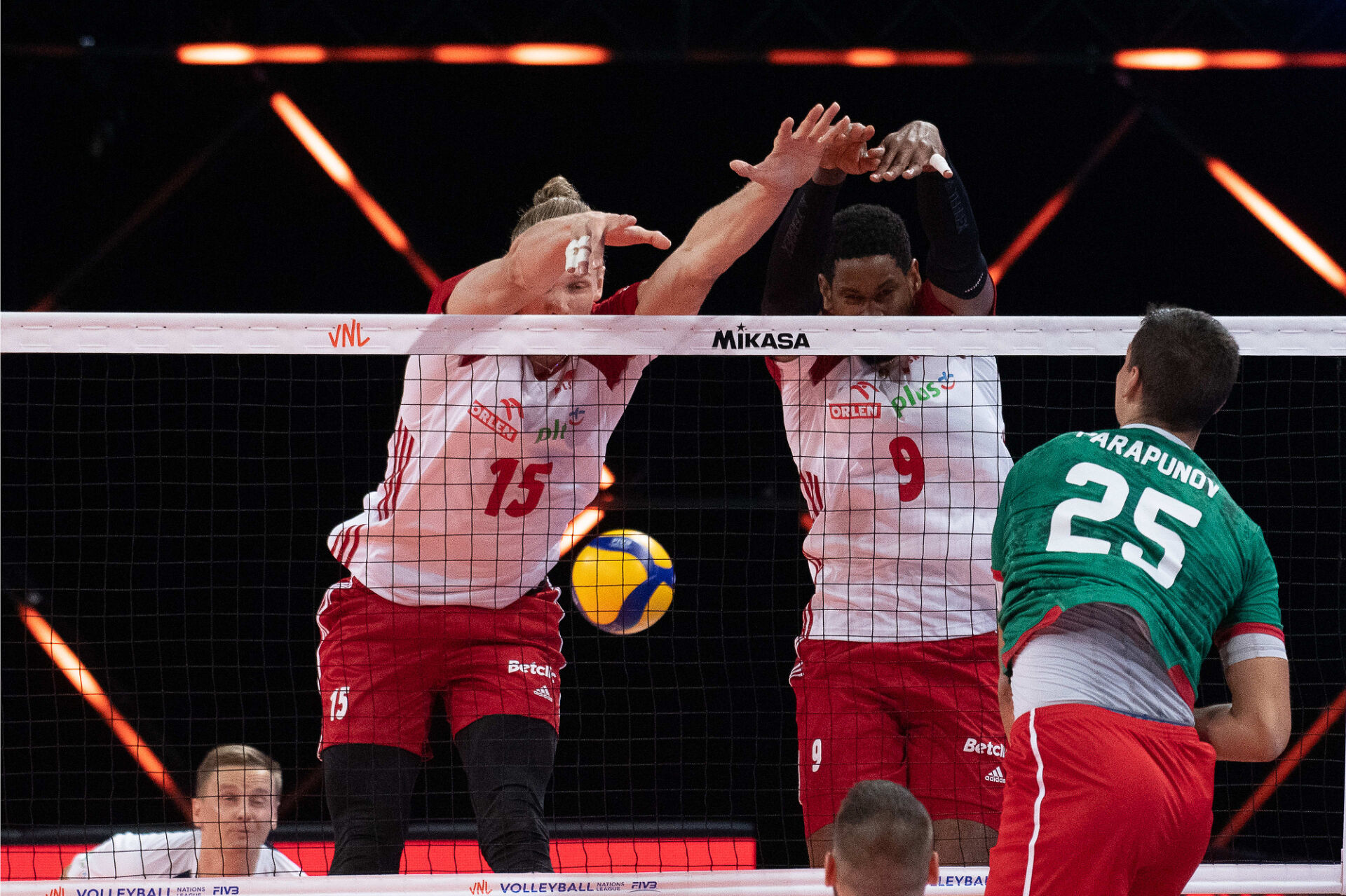 Световният шампион мина през България за 80 минути