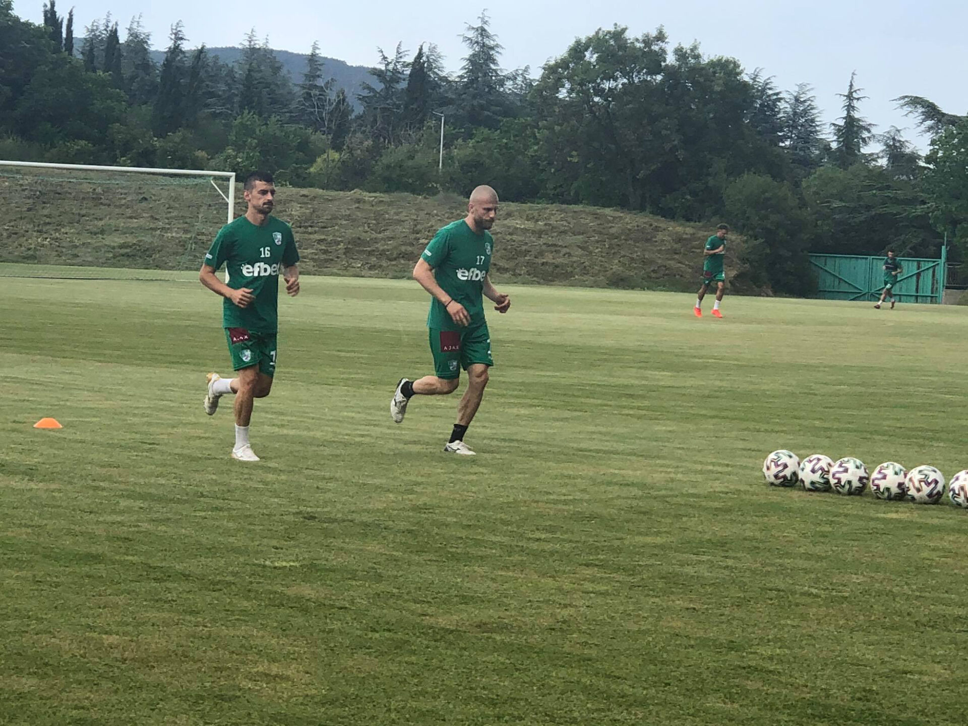 Берое започва подготовка с 21 футболисти, 8 нови