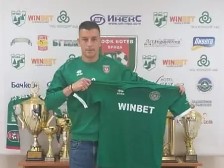 Костадин Ничев остава в Ботев Враца