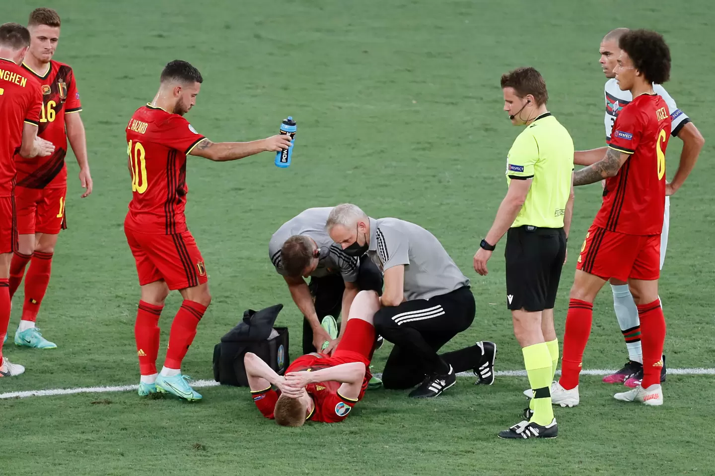 Еден Азар и Де Бройне до последно под въпрос за Белгия - Италия