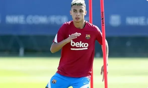 https://twitter.com/FCBarcelona