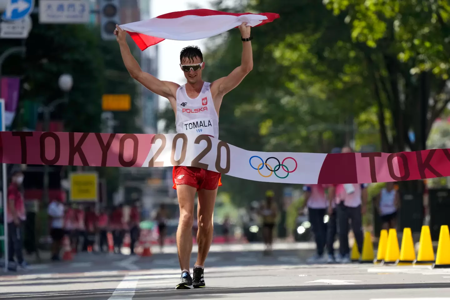 Поляк с титлата на 50 км спортно ходене