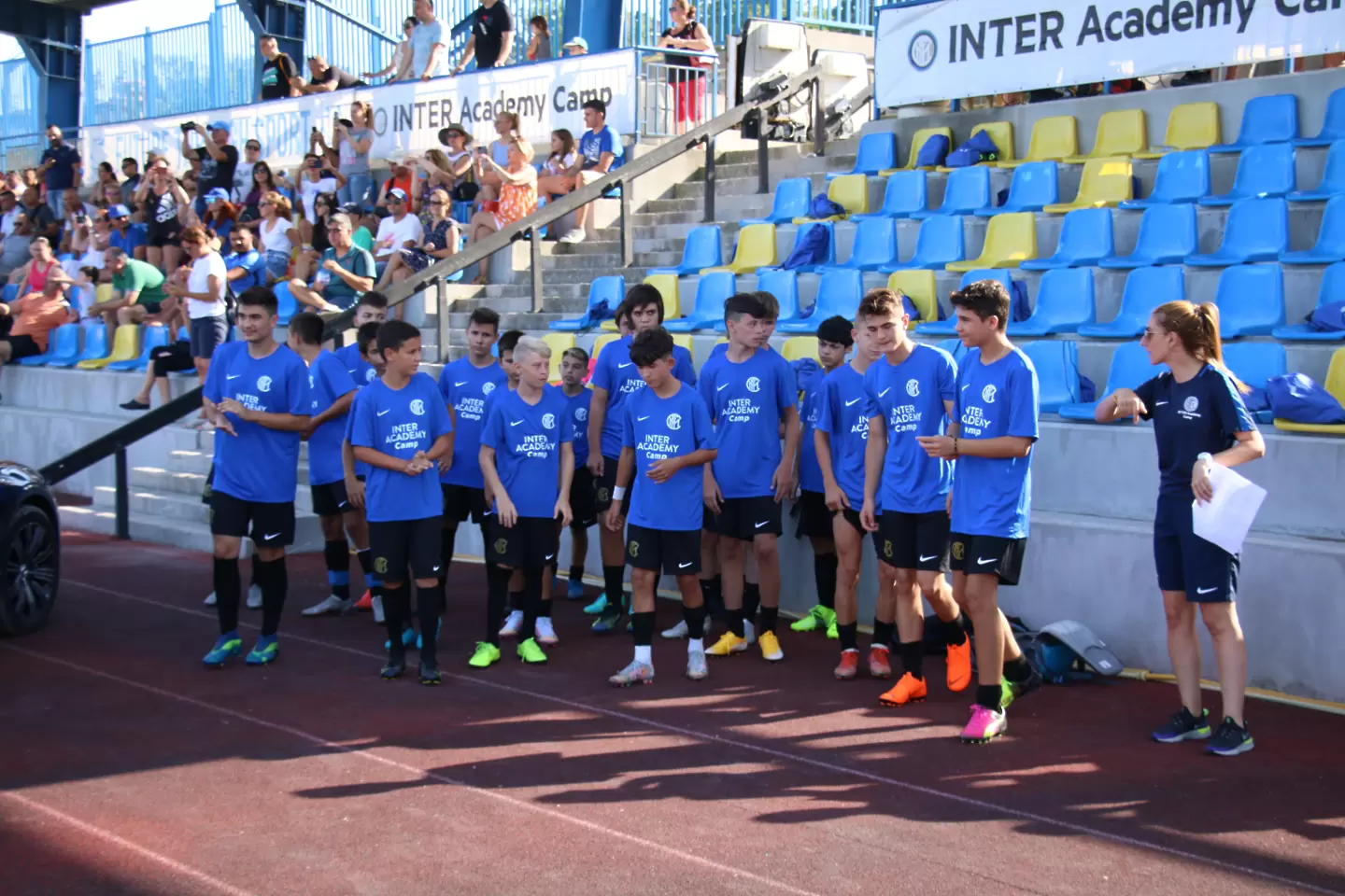 Интер се завърна по шампионски в България