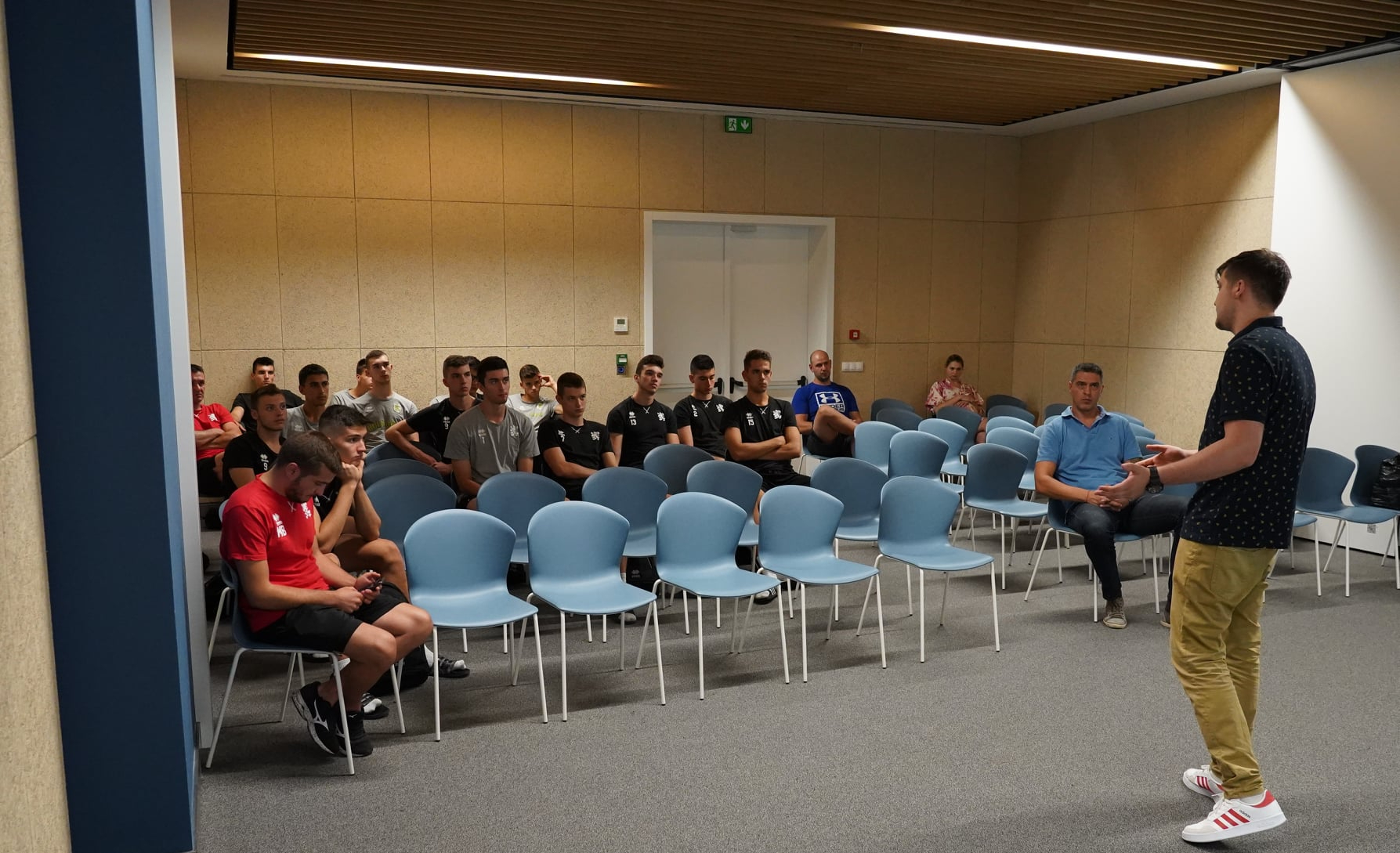 Традицията продължава! Волейболните национали до 19 г. с урок по българска история преди Световното