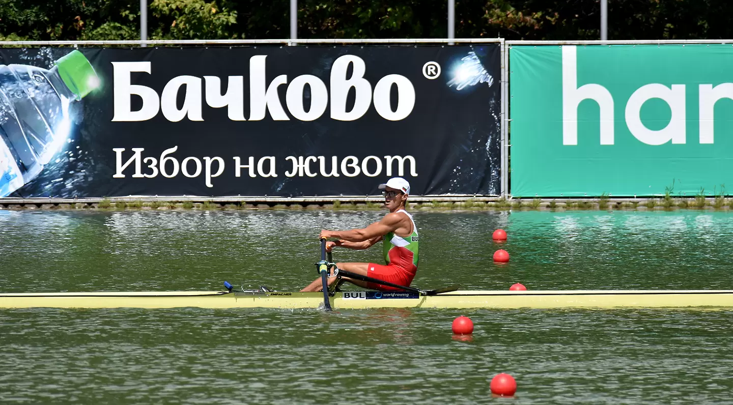 Две страхотни български лодки продължават на полуфиналите на Световното по гребане в Пловдив