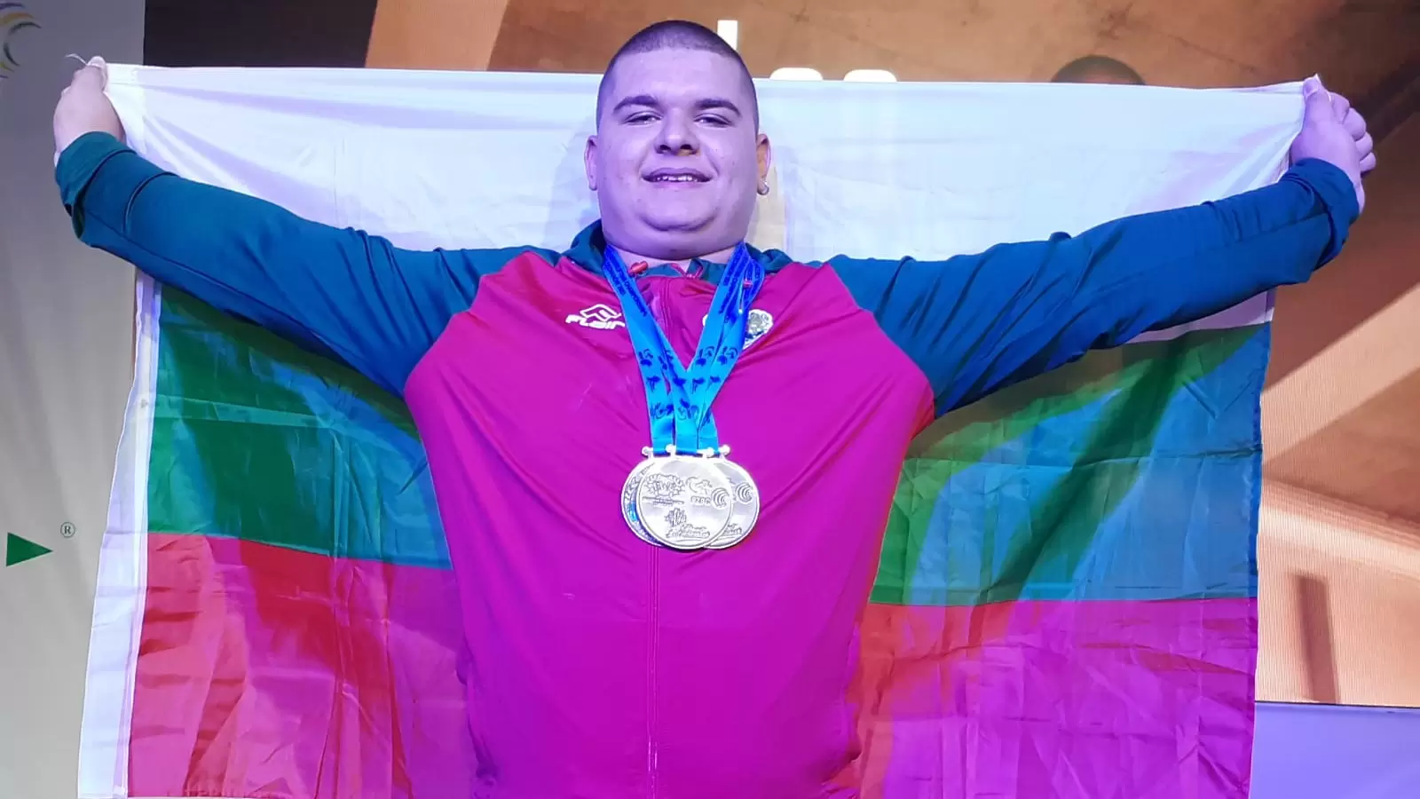 Българин шампион само с два опита на европейското по щанги за младежи