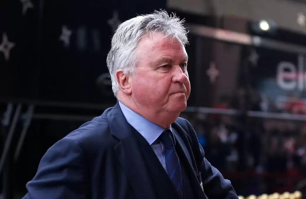 Гуус Хидинк сложи край на треньорската си кариера