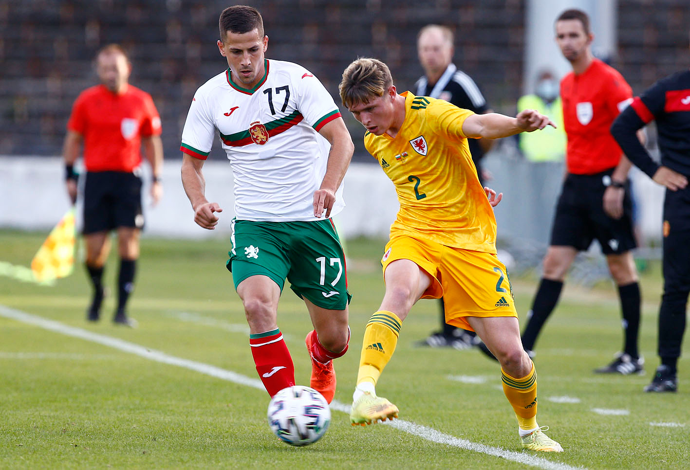 Уелс U21 вкара всичките си положения и помете България