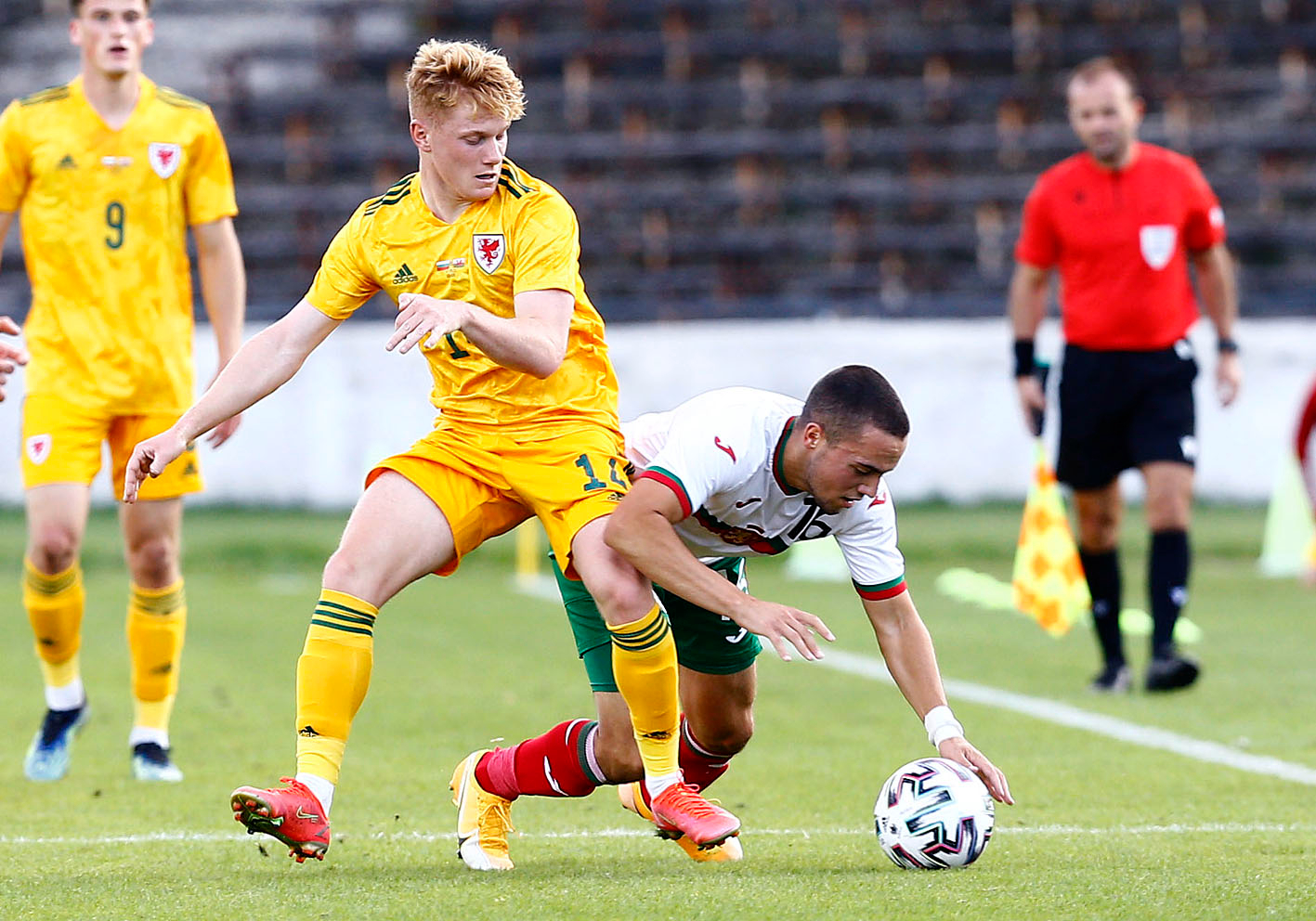Уелс U21 вкара всичките си положения и помете България