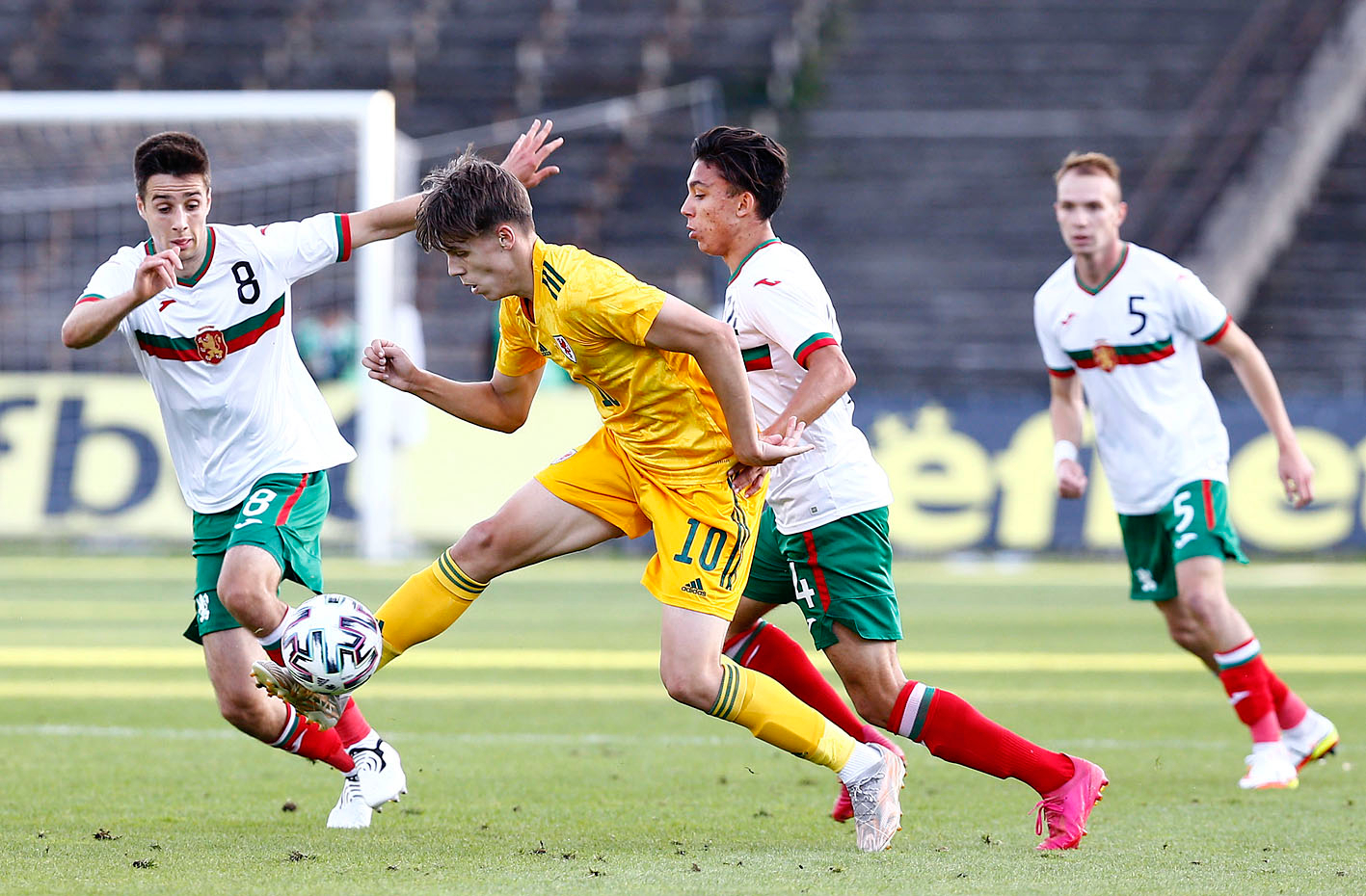 Уелс U21 вкара всичките си положения и помете България