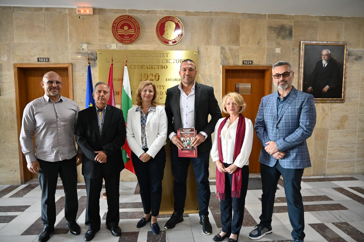 Кубрат Пулев записа магистратура в УНСС