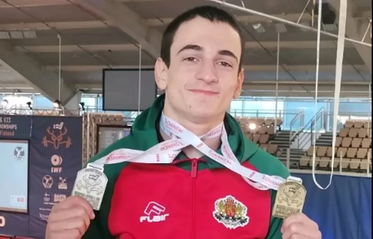 Трети български медал на европейското по щанги за младежи