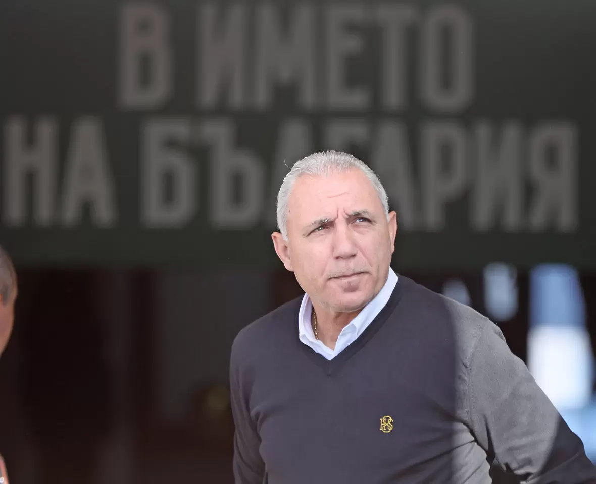 Христо Стоичков преди мача срещу Левски: Желая успех на ЦСКА (ВИДЕО)
