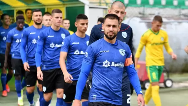 Черно море без шестима за мача с Ботев Враца