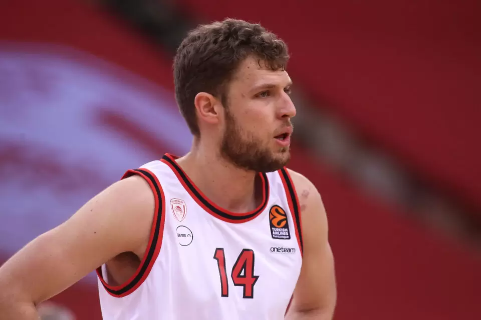 Везенков стана MVP на 13-ия кръг в Евролигата