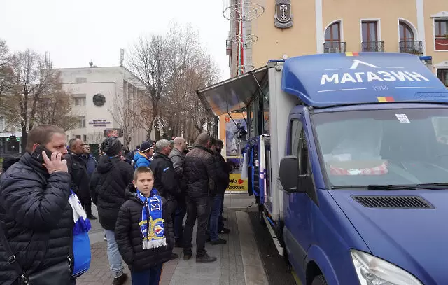 Иво Ивков и Цанко Цветанов на среща с феновете на Левски във Велико Търново