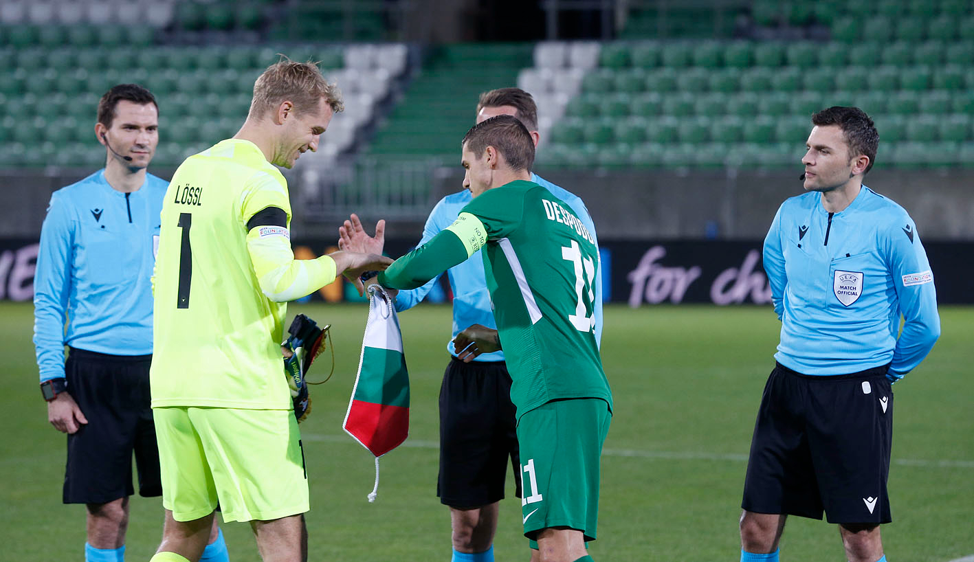 Антон Узунов