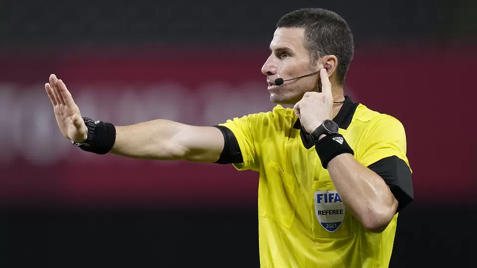 Кабаков оцеля за световното, отива на семинар в Дубай