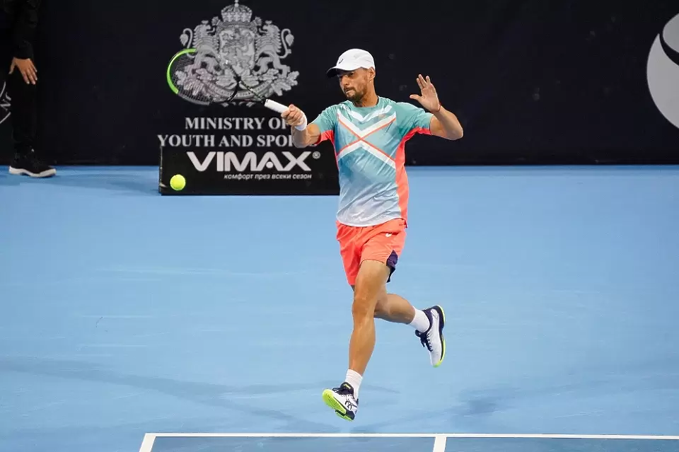 Мико Кузманов среща аржентинец в първия си мач в Австралия