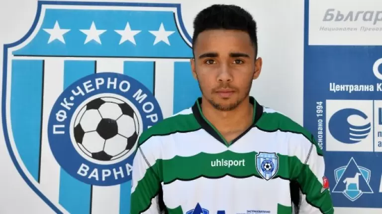 Азери купуват играч на Черно море