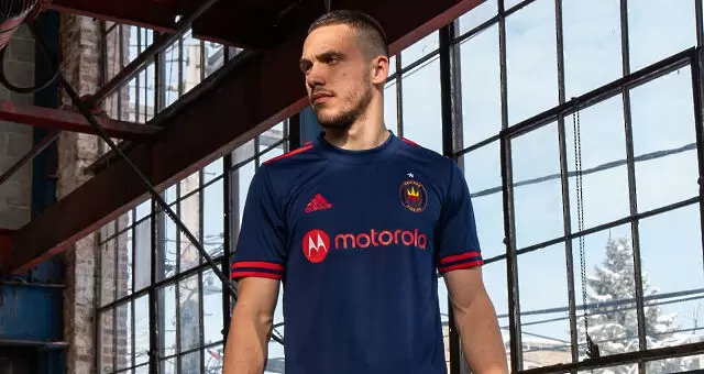 Стаси Иванов подписа с мениджърската агенция на звезди на Ливърпул, ПСЖ и Байерн